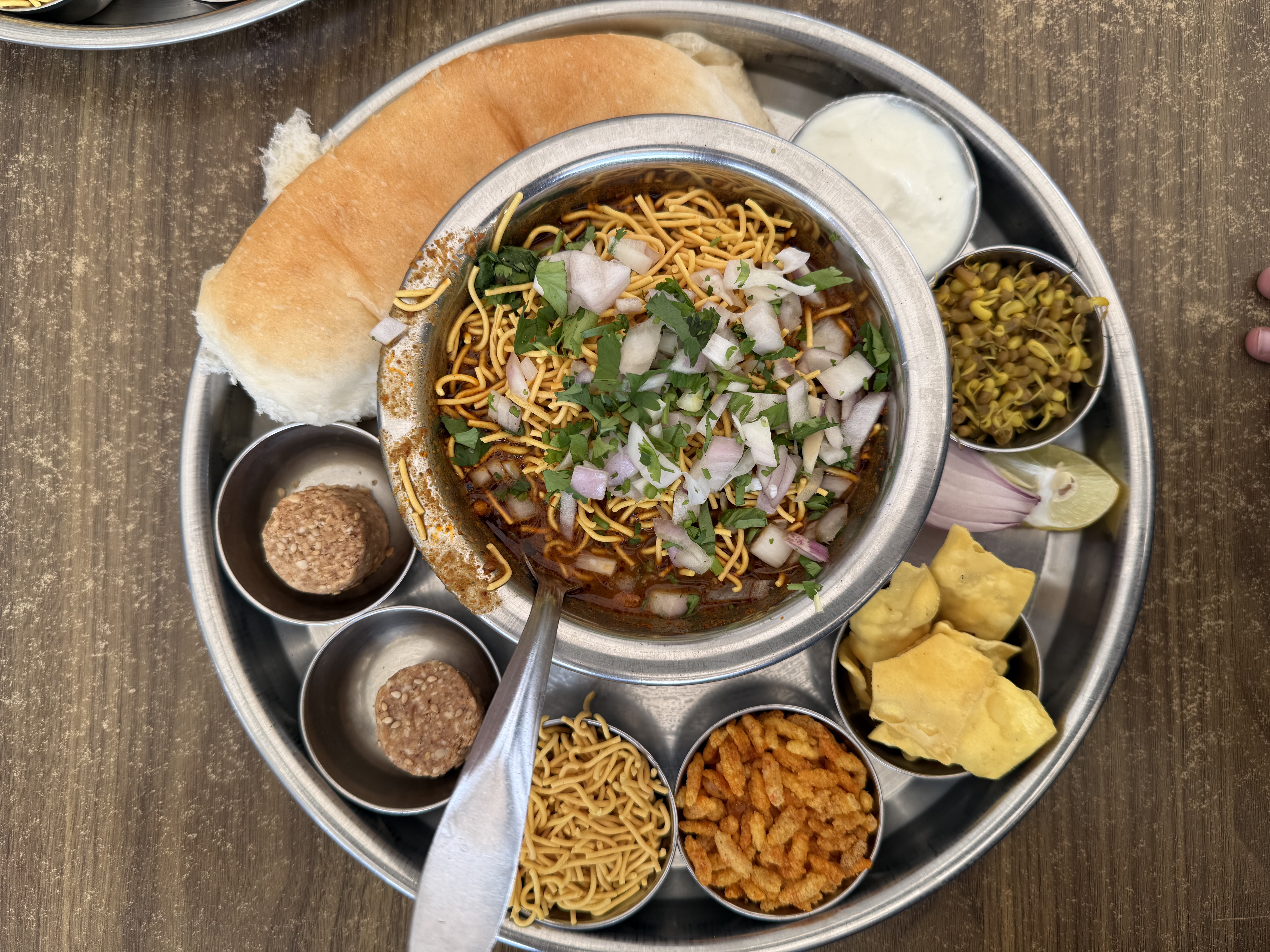 Jogeshwari misal