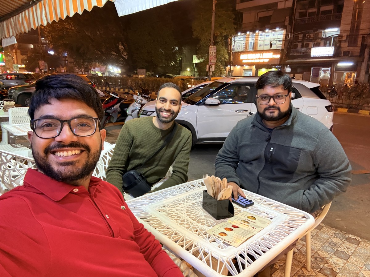 Waiting for the momos to come